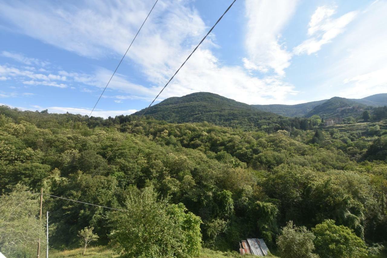 Agriturismo Locanda Del Papa La Spezia Exteriör bild